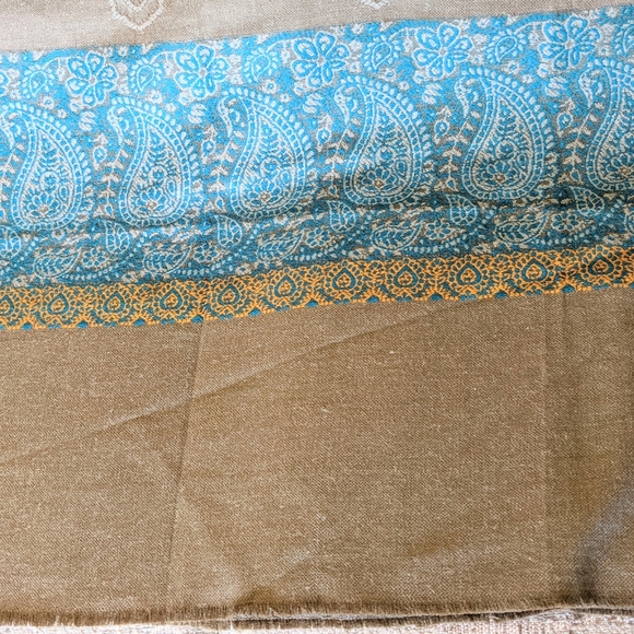 *Shawl in Taupe, Turquoise, Orange, Black - Picture 4 of 11